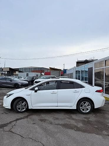 Продажа авто: Toyota Corolla: 2021 г., 1.8 л, Автомат, Гибрид, Седан — 10