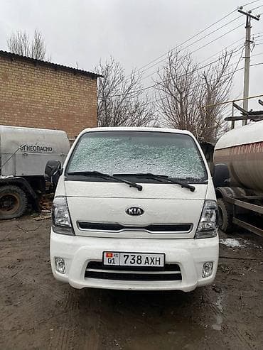 byd plus: Kia BONGO: 2019 г., 2.4 л, Механика, Газ, Пикап — 1