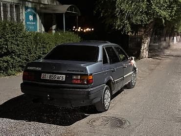 roewe rx8: Volkswagen Passat: 1988 г., Седан — 7