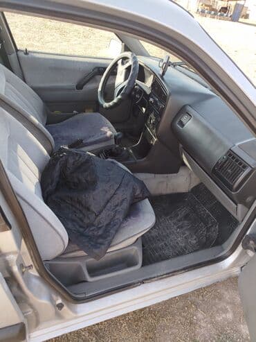 спринтер сапог бортовой: Volkswagen Passat Variant: 1989 г., 1.8 л, Механика, Бензиновая, Универсал — 7