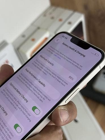 sd 128: IPhone 13, Б/у, 128 ГБ, Белый, Защитное стекло, Чехол, Кабель, 89 % — 5