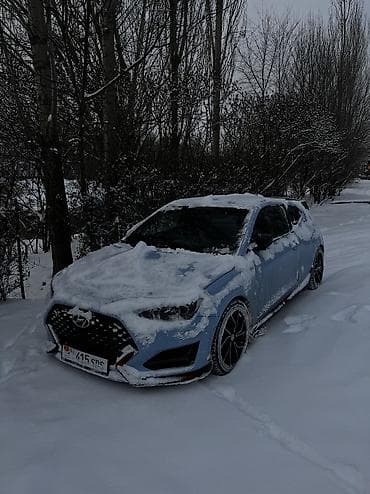 BMW: Hyundai Veloster: 2019 г., 2 л, Механика, Бензин, Хетчбек — 9