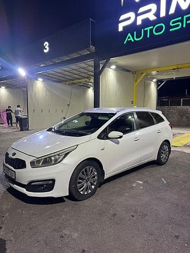 sportage 2018: Kia Ceed: 2017 г., 1.6 л, Автомат, Бензин, Универсал — 4
