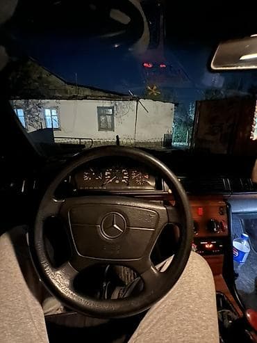 Продажа авто: Mercedes-Benz W124: 1991 г., 2.3 л, Механика, Бензин, Седан — 6