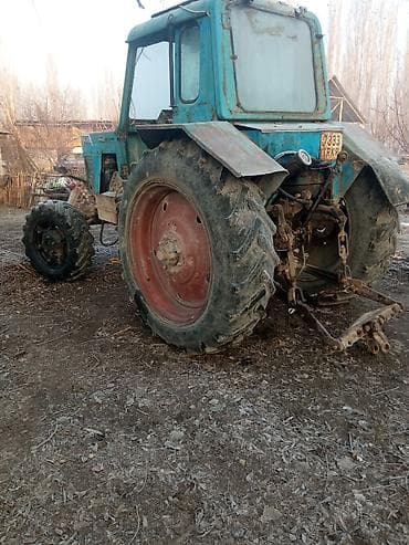 crv 2: Трактор МТЗ (ориентировочно семейство 80/82) с кабиной. Основные — 1