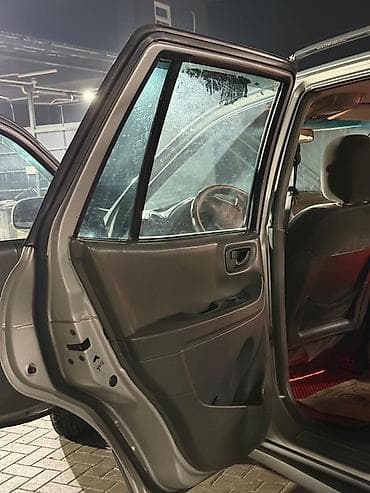 экран саната: Hyundai Santa Fe: 2001 г., Кроссовер — 10