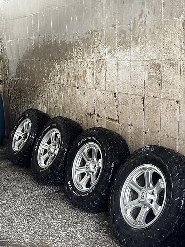 грязовые шины: Шины 265 / 70 / R 17, Всесезонная, Комплект, Внедорожные (АТ/МТ), BFGoodrich — 5