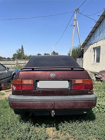 жак бу: Volkswagen Vento: 1992 г., 2 л, Кол менен иштөөчү, Бензин, Седан — 1