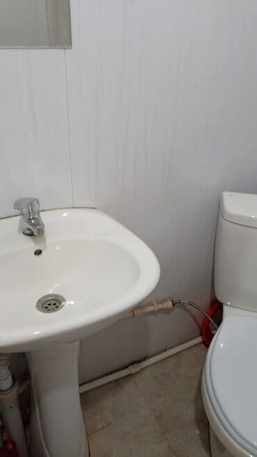 независимый оценщик недвижимости: Сдам небольшую комнату с отдельным входом и удобствами. - Планировка — 3