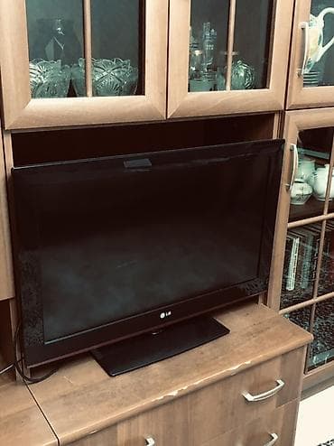 hisense 32: Телевизор LG, ЖК-тип, диагональ экрана ориентировочно 32" (80 см) — 1