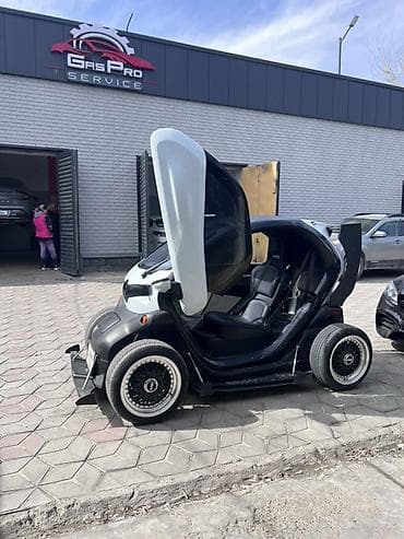 Renault Twizy: 2019 г. at lalafo.kg Renault Twizy: 2019 г.