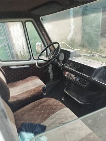 4 4: Легкий грузовик, Mercedes-Benz, Стандарт, Б/у — 1