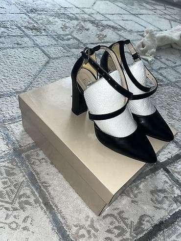 туфли женские 40 р: Женские туфли-лодочки — 2 пары 1) Серебристые slingback Florin - — 7