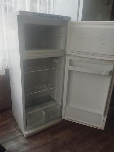 fenix 8: Холодильник Indesit, Двухкамерный — 2