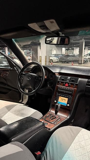 lexus is 2008: Mercedes-Benz E-Class: 2000 г., 3.2 л, Автомат, Бензин, Седан — 6