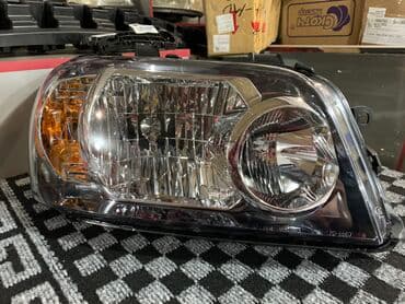 Передняя правая фара Toyota
