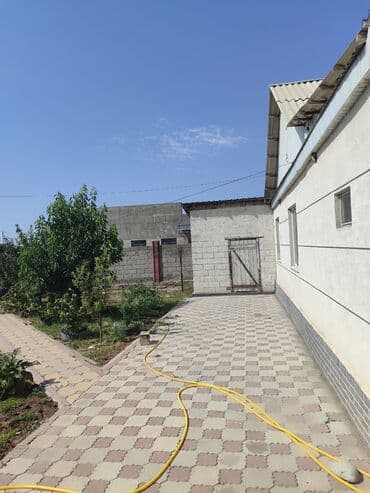 продаю дом бишкек ынтымак: Үй, 4 кв. м, 4 бөлмө, Менчик ээси — 1