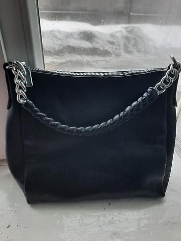 женские головные уборы: Женская сумка-хобо, черная - Материал: мягкая экокожа с — 2