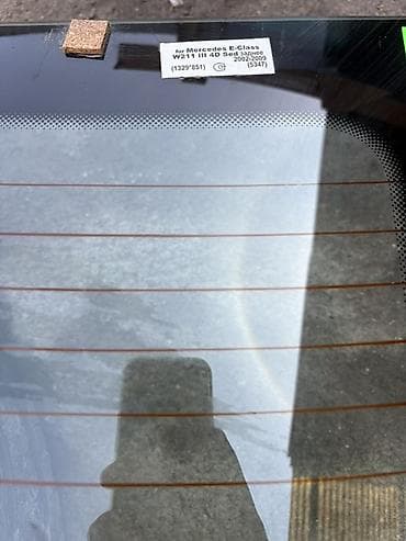 Стекло Заднее Mercedes-Benz