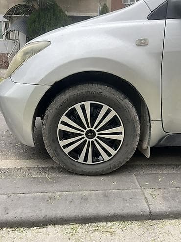 byd plus: Компактный городской хэтчбек, праворульный. Кузов: 5 дверей — 10