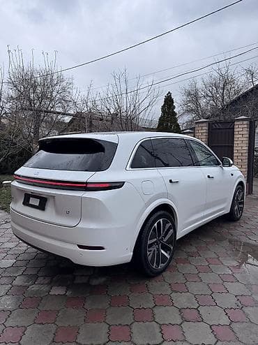 devo lasetti: Lixiang L7: 2024 г., 1.5 л, Гибрид — 3