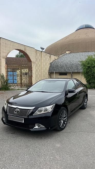 капот на акорд: Toyota Camry: 2012 г., 2.5 л, Автомат, Бензин, Седан — 1