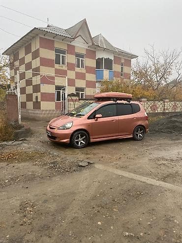 вищ: Honda Fit: 2005 г., 1.3 л, Автомат, Бензин, Хэтчбэк — 2