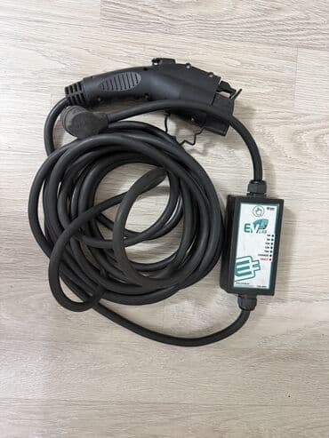 runx alex: Toyota Prius: 2018 г., Автомат, Гибрид, Хетчбек — 8