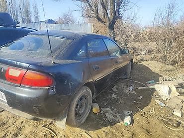 матасыкыл зид: Mazda 323: 1999 г., Кол менен иштөөчү, Седан — 3