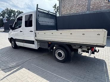 спринтер будка: Mercedes-Benz Sprinter (двухрядная кабина) с бортовой платформой — 4