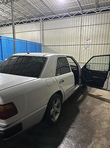 мерседес 124 с: Mercedes-Benz W124: 1992 г., 2.2 л, Механика, Седан — 5