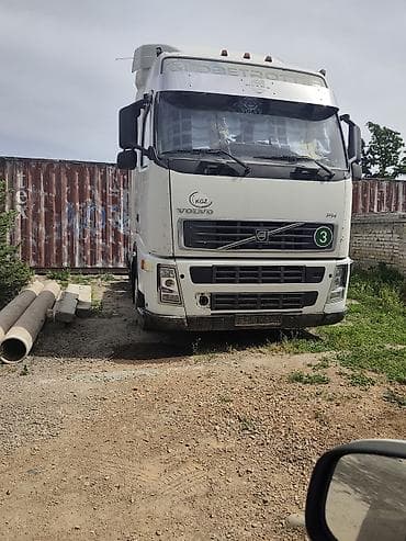 люминесцентная лампа: Тягач, Volvo, Тентованный — 2