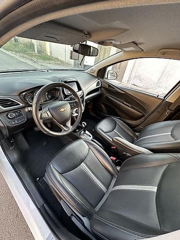 Продажа авто: Chevrolet Spark: 2022 г., 1 л, Вариатор, Бензин, Хэтчбэк — 6