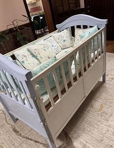 детский комоды: Детская приставная кроватка, Без колесиков — 1