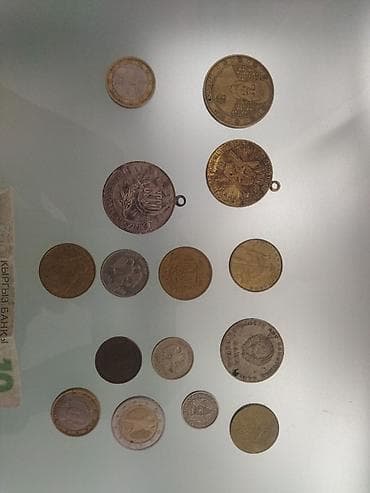 Искусство и коллекционирование: Продам совецкие кюпюры 
старые денги 
медали ссср
только писать — 6