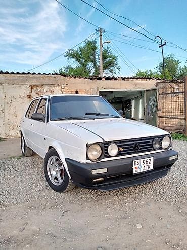 Volkswagen Golf: 1987 г., 1.8 л, Механика, Хэтчбэк