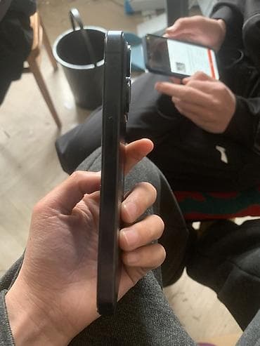 beats studio: IPhone 15 Pro, Б/у, 128 ГБ, Blue Titanium, Чехол, 91 % — 3