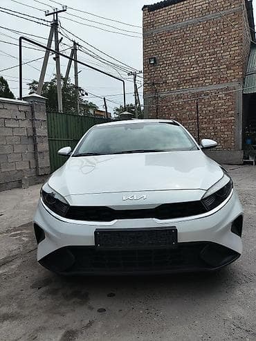 byd e2 2022: Kia K3: 2021 г., 1.6 л, Автомат, Бензин, Седан — 2