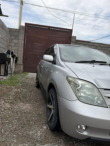 Toyota: Toyota Ist: 2003 г., 1.5 л, Автомат, Бензин, Хэтчбэк — 5