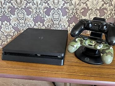 mora: PlayStation 4 Slim 1TB + 2 Геймпада + Год Подписок PS Plus и EA Play! — 3