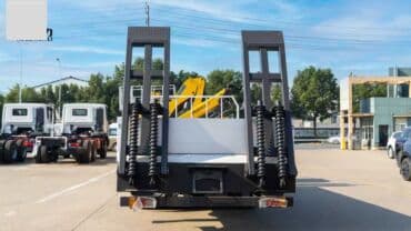 купить грузовой автомобиль с манипулятором бу: Манипулятор, Isuzu, 2024 г., от 4 т — 2