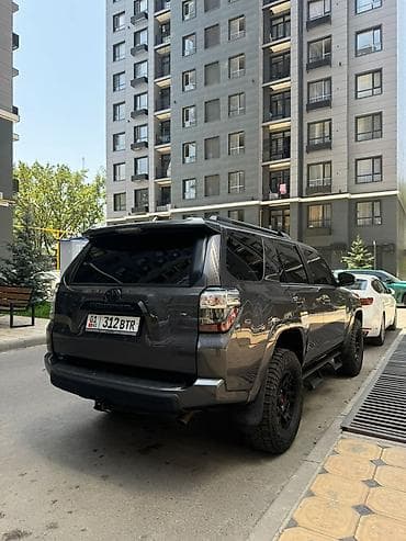 lexus lx 570 2016: Toyota 4Runner: 2018 г., 4 л, Автомат, Бензин, Внедорожник — 4