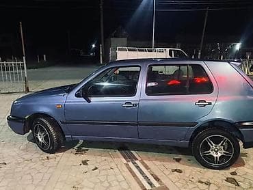 Volkswagen Golf: 1992 г., 1.8 л, Механика, Бензин, Хэтчбэк — 5