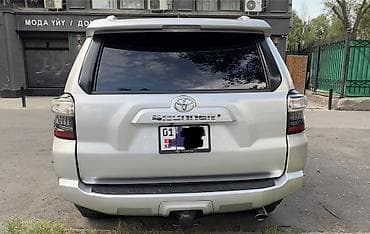 4: Toyota 4Runner: 2018 г., 4 л, Автомат, Бензин, Внедорожник — 3