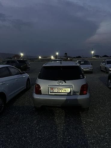 mini cuper: Toyota Ist: 2002 г., 1.3 л, Автомат, Бензин, Хэтчбэк — 5