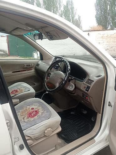 sprinter 516 2011: Toyota Ipsum: 2002 г., Минивэн — 4