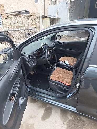 hyundai porter 1: Chevrolet Spark: 2016 г., 1 л, Автомат, Бензин, Хэтчбэк — 5