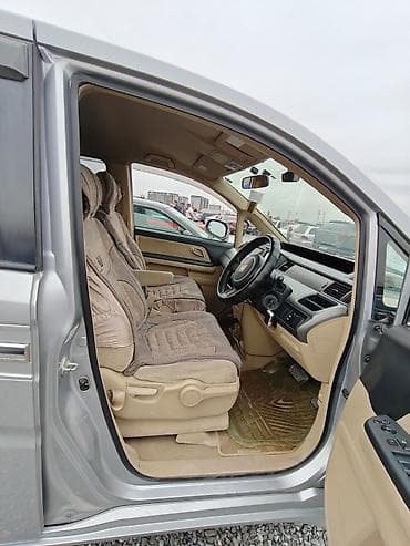 q 7: Honda Stepwgn: 2005 г., 2 л, Автомат, Бензин, Минивэн — 5