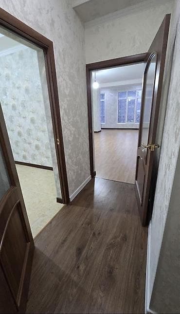 Услуги по строительству и ремонту: Поклейка обоев, Демонтаж старых обоев | Жидкие обои, Бумажные обои, Виниловые обои Больше 6 лет опыта — 6