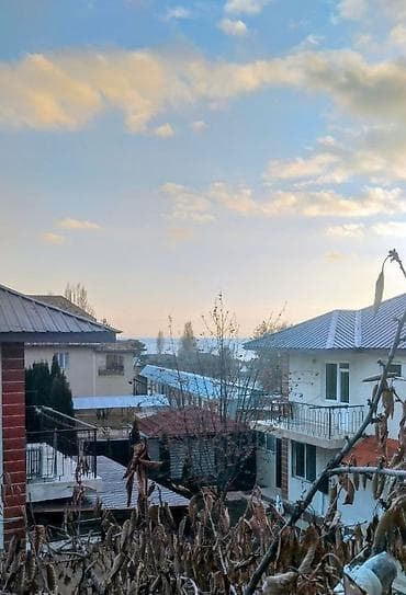 Чолпон-Ата: сдается 3-комнатная квартира в коттедже - Закрытый